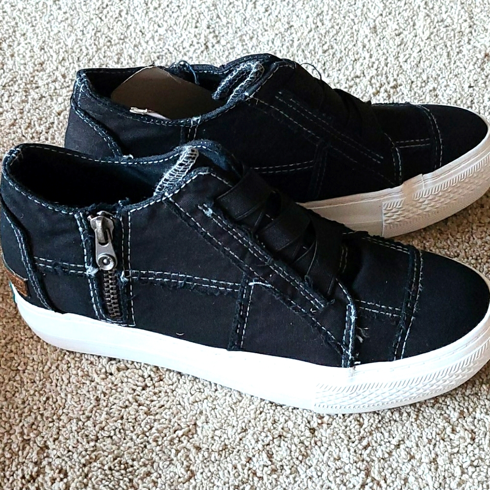Womans Blowfish Shoes